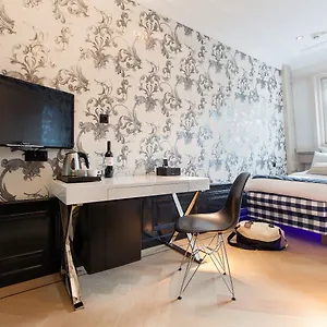 Canal Hotell