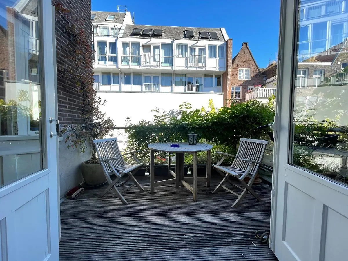 Here'S Lucy Amsterdam 0*,  Netherlands